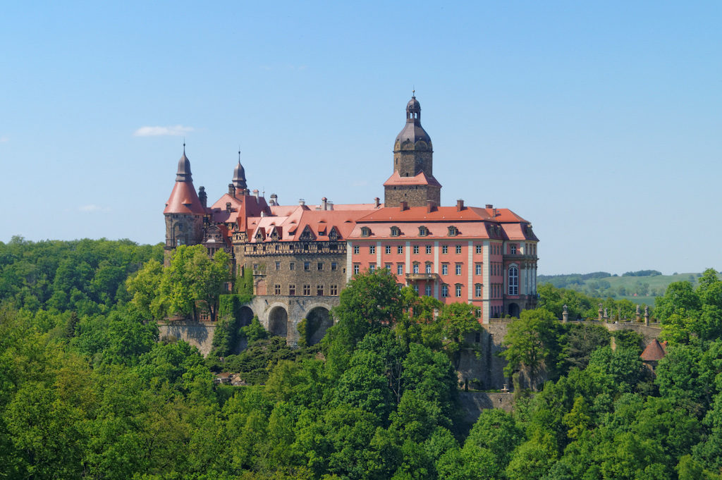 Zamek Książ w Wałbrzychu położony na Pogórzu Wałbrzyskim